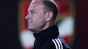 تحركات فنية مكثفة.. كولر يستقر على ملامح تشكيل الأهلي لمواجهة البنك بالدوري